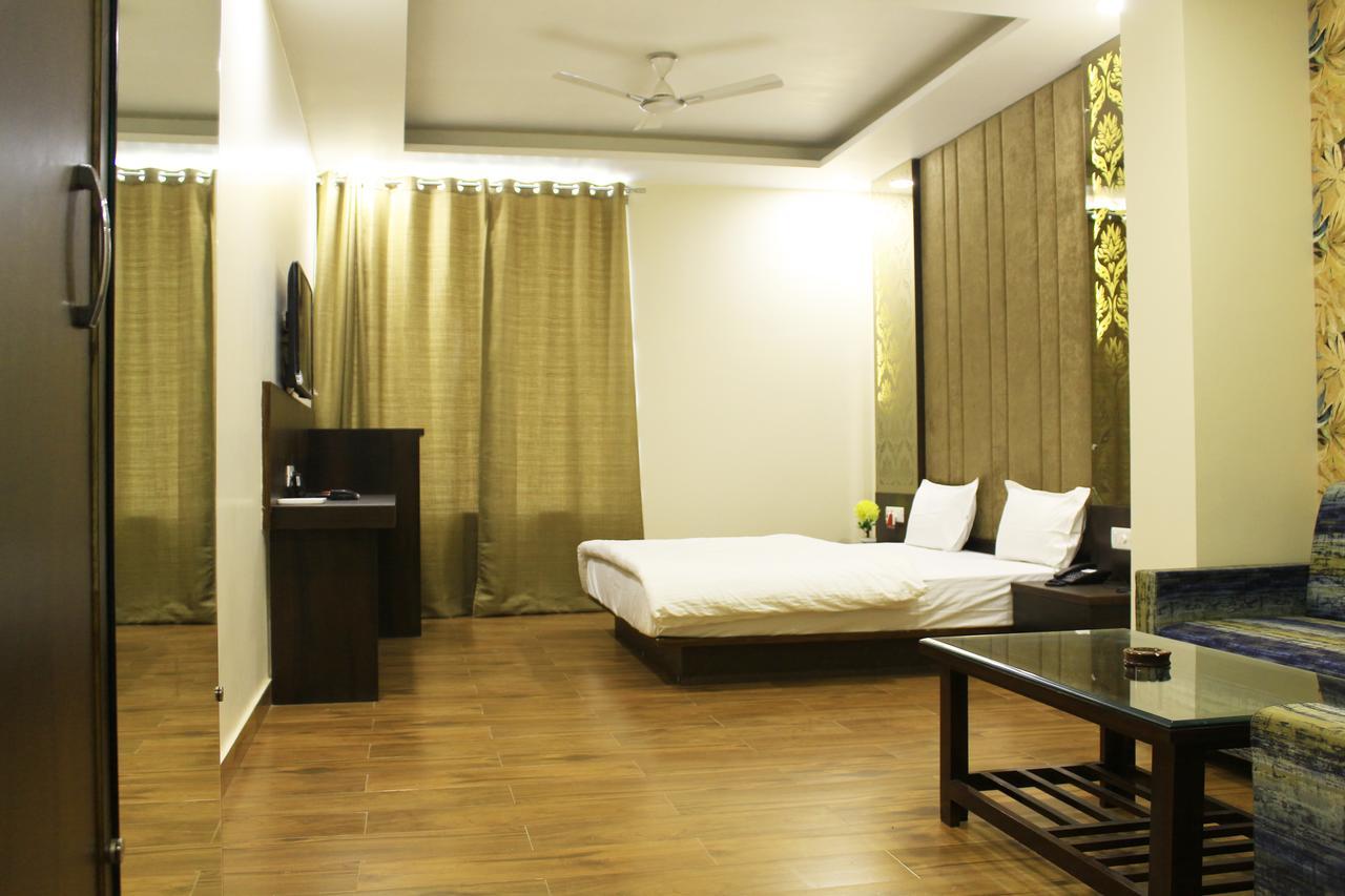 Hotel Radiant Inn Roorkee Екстер'єр фото